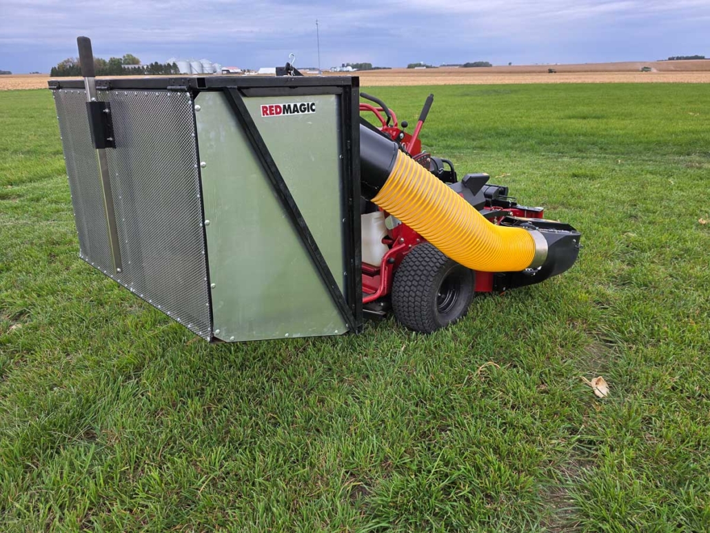 red-magic-maxfill-commercial-mower-collection-system-09